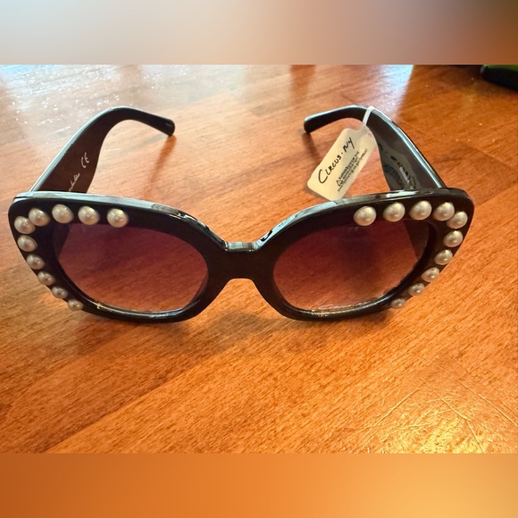 Circus NY by Sam Edelman Womens Large Square Sunglasses with Pearl Detail - Picture 4 of 12